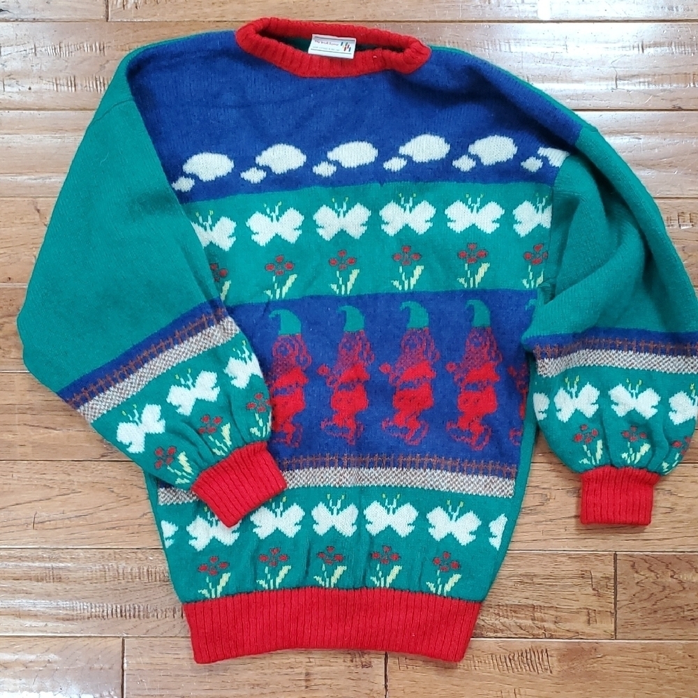 The Irish Scene Wool Pullover Sweater